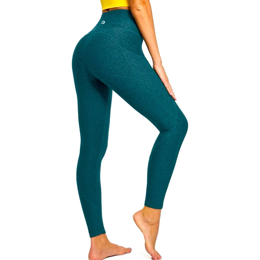 iuga Leggings size Medium NWT in Teal